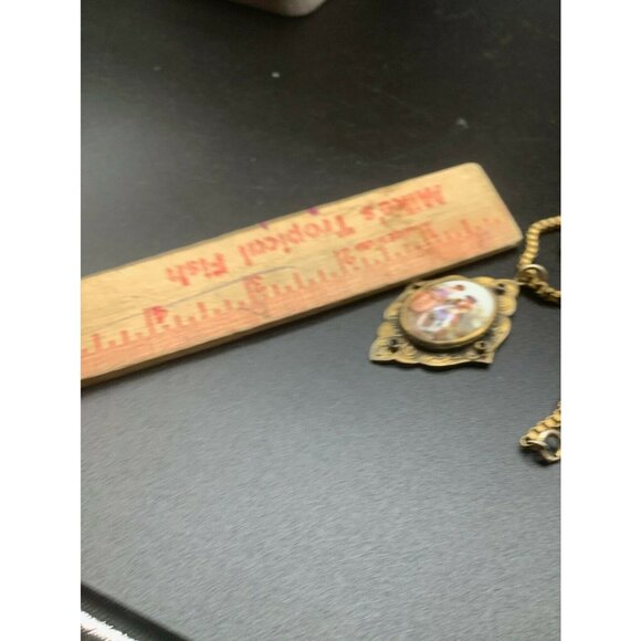 Antique Victorian Painted Porcelain Cameo Style Romantic Scene Necklace Brass - Picture 8 of 9